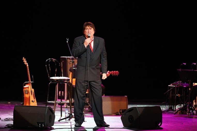 Bernard Sauvat Au Casino Du Liban